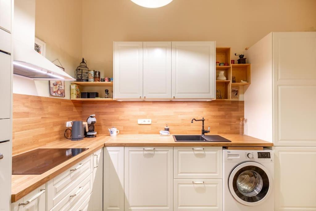 Bourgeois Boheme Apt. 88 M² City Center Budapest Esterno foto