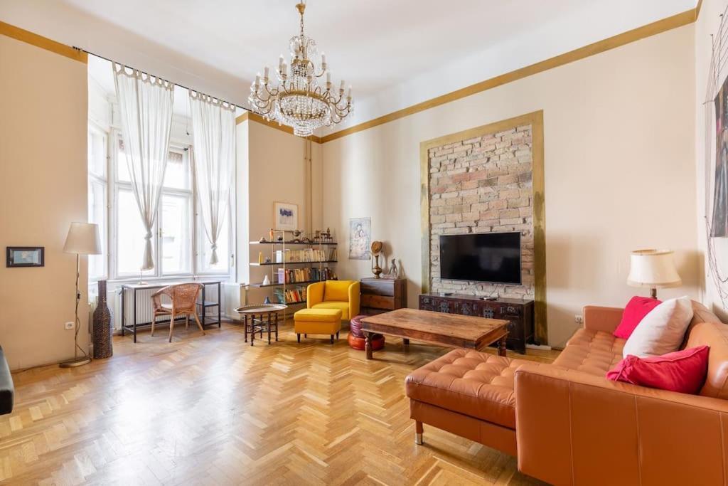 Bourgeois Boheme Apt. 88 M² City Center Budapest Esterno foto