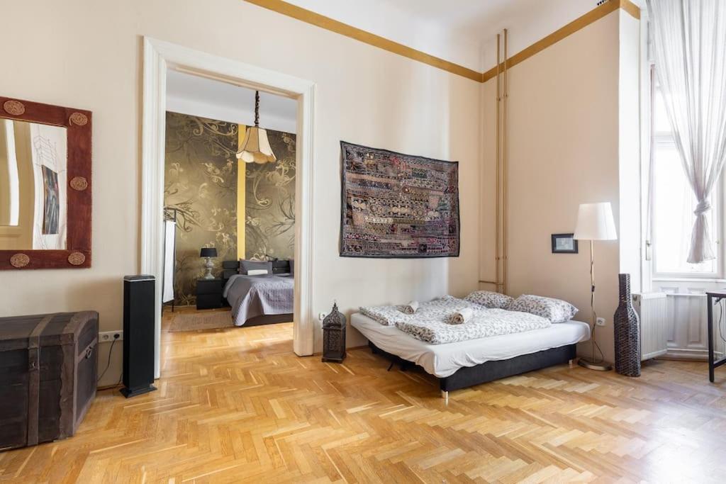 Bourgeois Boheme Apt. 88 M² City Center Budapest Esterno foto